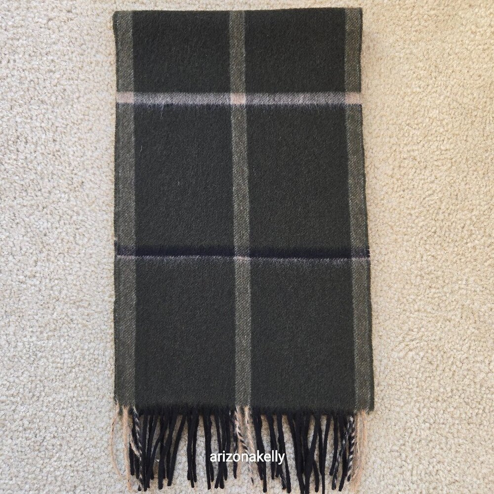 NWOT Cashmere Scarf Dark Green Plaid